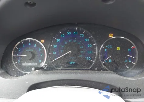 2010 Toyota Sienna Xle z USA, uszkodzony, nr VIN 5TDYK4CC6AS294304